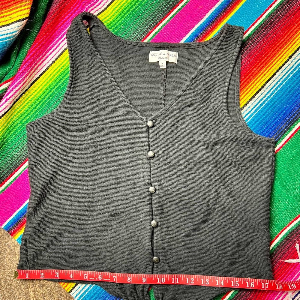 Texture & Thread | Button-Front Tie Tank Top - Picture 3 of 9